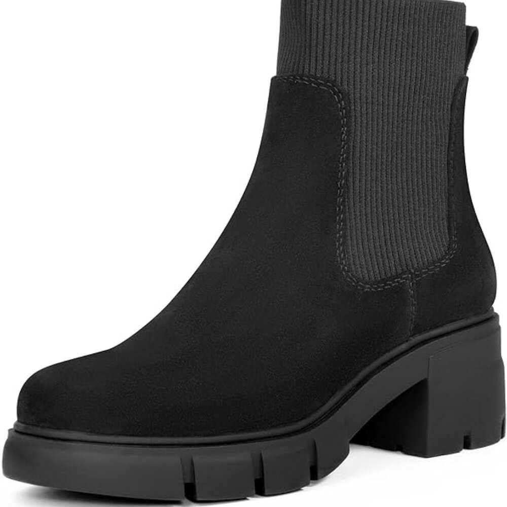NWT Red Top Womens Black Leather Chelsea Boots lug sole ankle Chunky Size 8 NEW